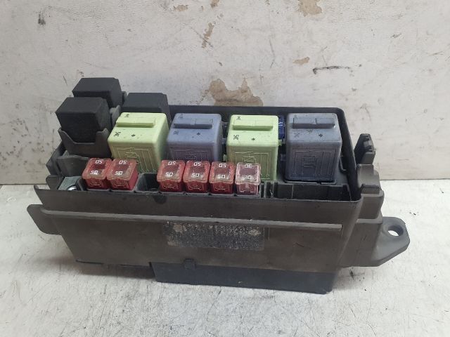 bontott MINI HATCHBACK Biztosítéktábla Motortér