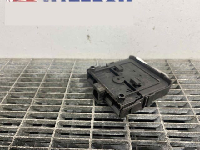 bontott MINI HATCHBACK Biztosítéktábla Motortér