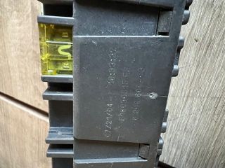 bontott MINI HATCHBACK Biztosítéktábla Motortér