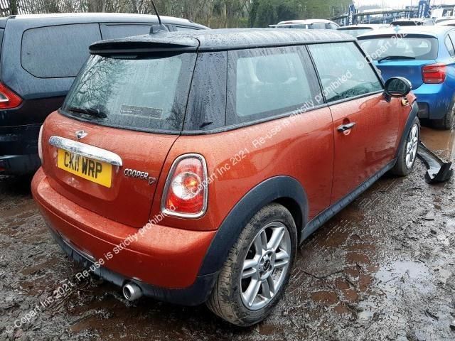 bontott MINI HATCHBACK Adagoló