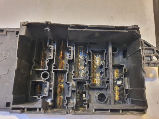 bontott MINI HATCHBACK Biztosítéktábla Motortér