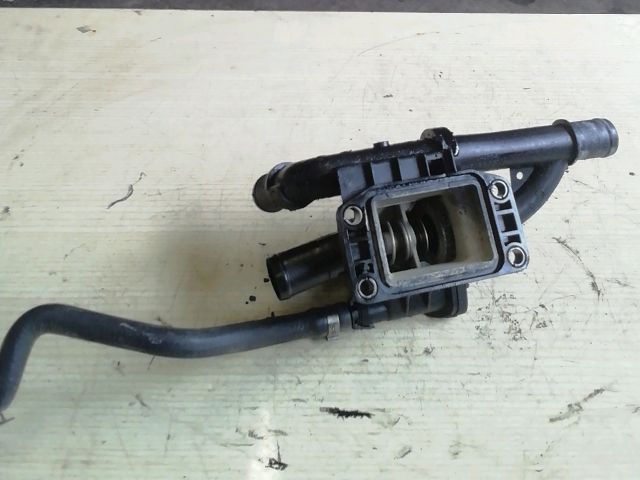 bontott MINI HATCHBACK Termosztátház Csővel