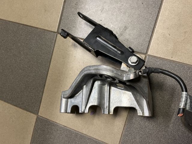 bontott MINI HATCHBACK Motor Tartó Bak (Fém)