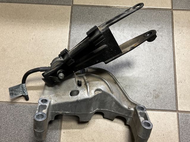 bontott MINI HATCHBACK Motor Tartó Bak (Fém)