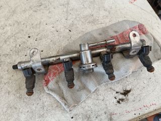 bontott MINI HATCHBACK Porlasztó Sor / Híd