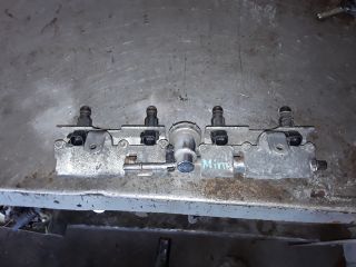 bontott MINI HATCHBACK Porlasztó Sor / Híd