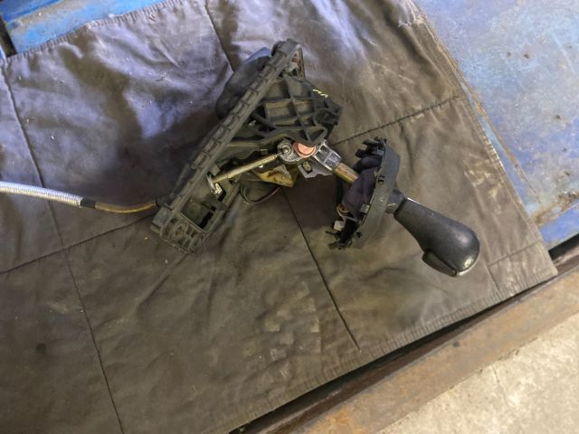 bontott MINI HATCHBACK Váltó Kulissza