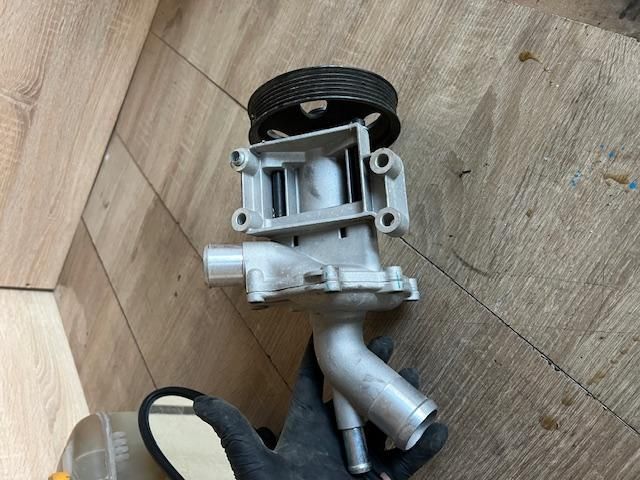 bontott MINI HATCHBACK Vízpumpa