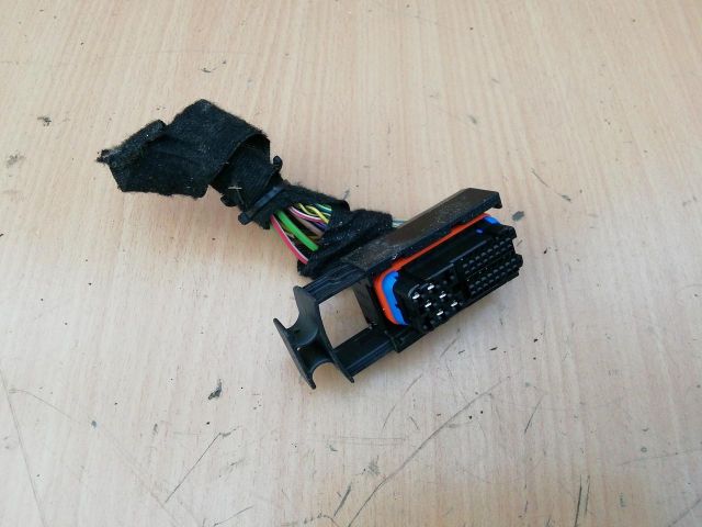 bontott MINI HATCHBACK Csatlakozó