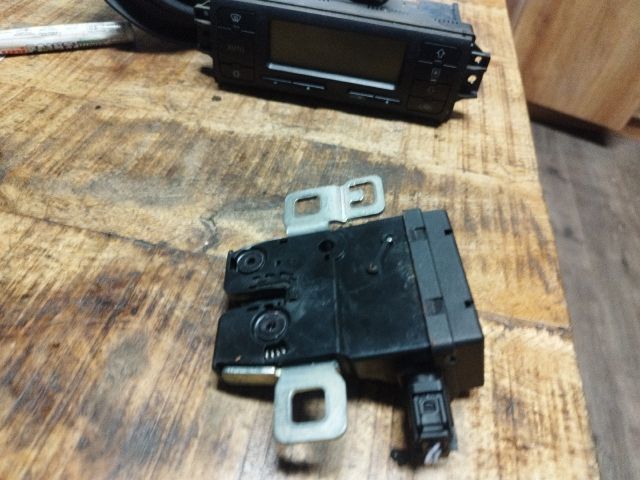 bontott MINI HATCHBACK Csomagtérajtó Zárszerkezet