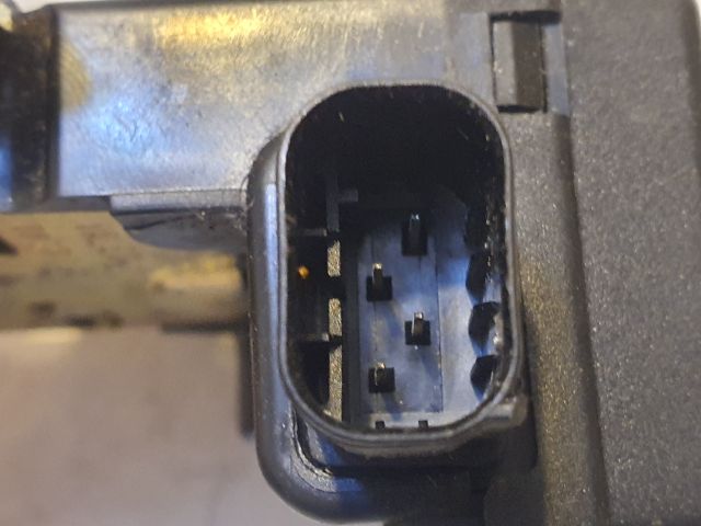 bontott MINI HATCHBACK Csomagtérajtó Zárszerkezet