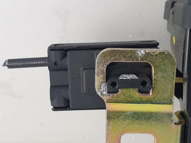 bontott MINI HATCHBACK Csomagtérajtó Zárszerkezet