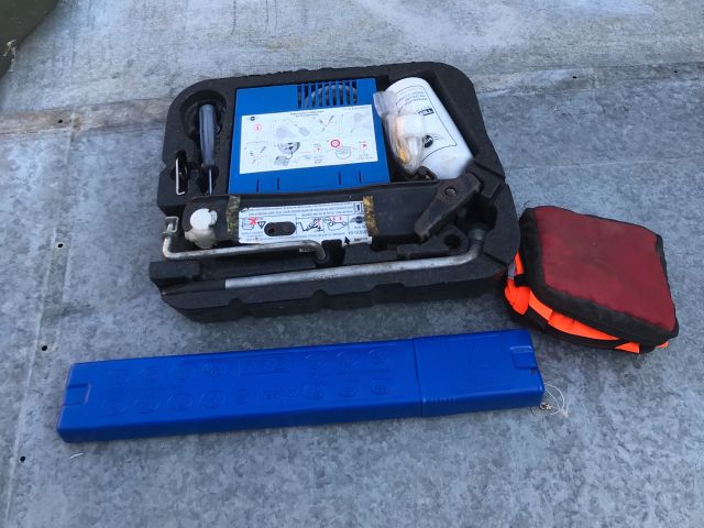 bontott MINI HATCHBACK Defekt Javító Készlet