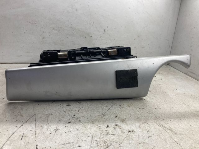 bontott MINI HATCHBACK Első Tároló Rekesz