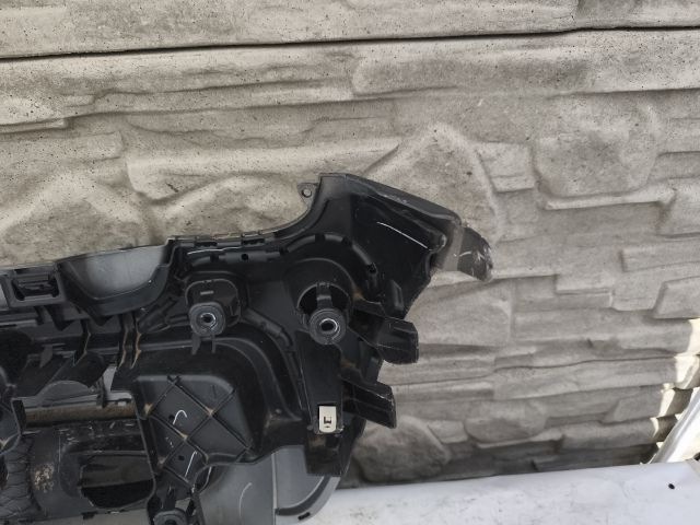 bontott MINI HATCHBACK Hátsó Lökhárító (Üresen)