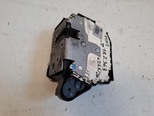 bontott MINI HATCHBACK Jobb első Ajtózár