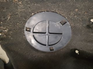 bontott MINI HATCHBACK Jobb első Dobbetét (Kerékjárati, Műanyag)