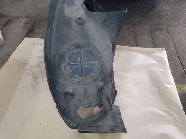 bontott MINI HATCHBACK Jobb első Dobbetét (Kerékjárati, Műanyag)