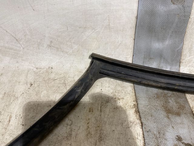 bontott MINI HATCHBACK Jobb első Gumikéder