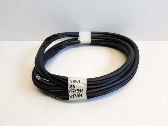 bontott MINI HATCHBACK Jobb első Gumikéder