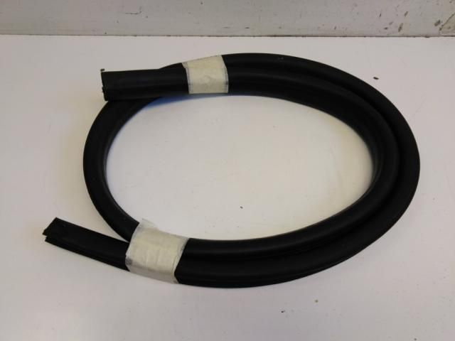 bontott MINI HATCHBACK Jobb első Gumikéder