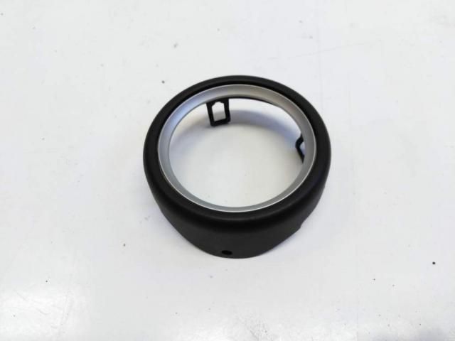 bontott MINI HATCHBACK Jobb első Kilincs Burkolat