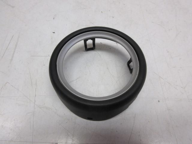 bontott MINI HATCHBACK Jobb első Kilincs Burkolat