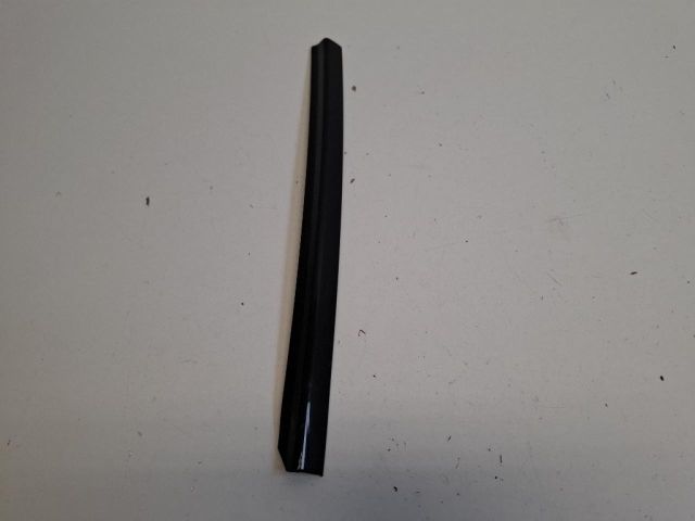 bontott MINI HATCHBACK Jobb hátsó Ablak Díszléc