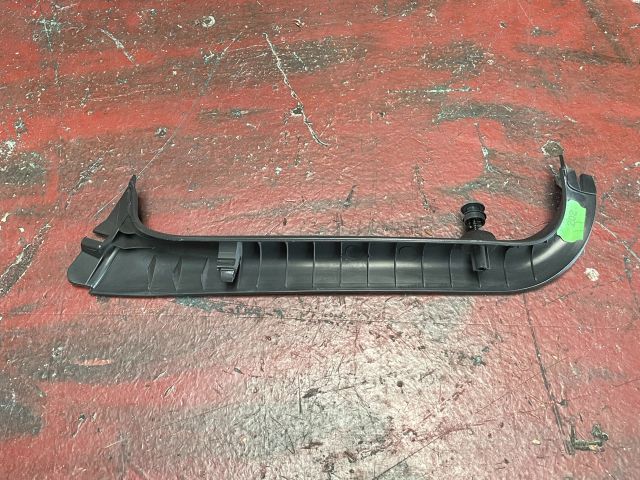 bontott MINI HATCHBACK Jobb hátsó Csomagtér Burkolat (Műanyag)