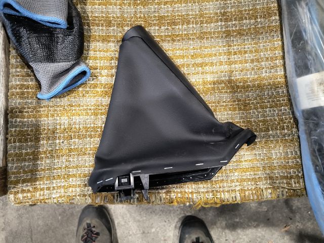 bontott MINI HATCHBACK Kézifék Szoknya