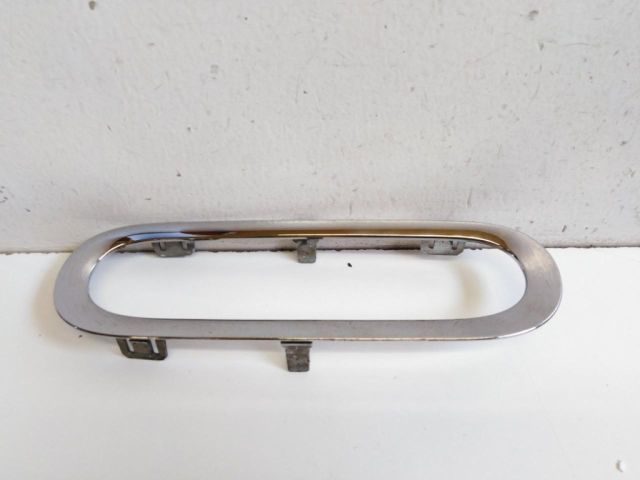 bontott MINI HATCHBACK Ködzárófény Keret