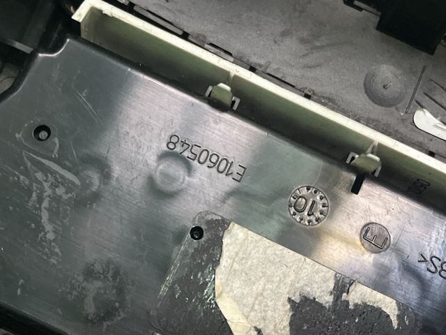 bontott MINI HATCHBACK Középkonzol Vezérlő Panel