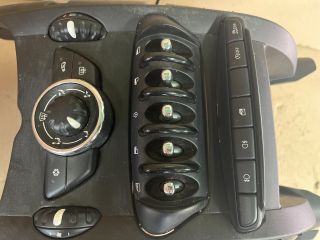bontott MINI HATCHBACK Középkonzol Vezérlő Panel