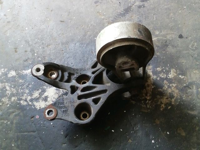 bontott MINI HATCHBACK Motor Tartó Bak (Fém)