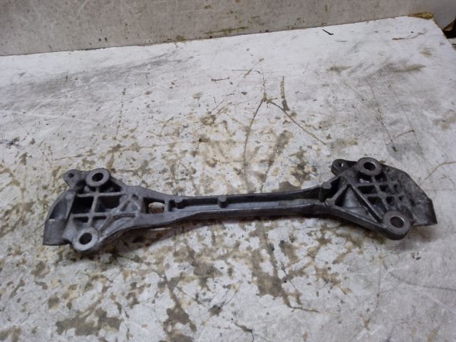 bontott MINI HATCHBACK Motor Tartó Bak Jobb