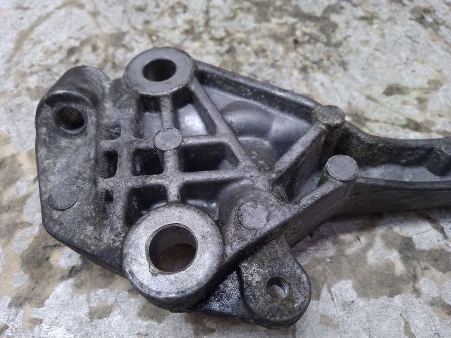 bontott MINI HATCHBACK Motor Tartó Bak Jobb