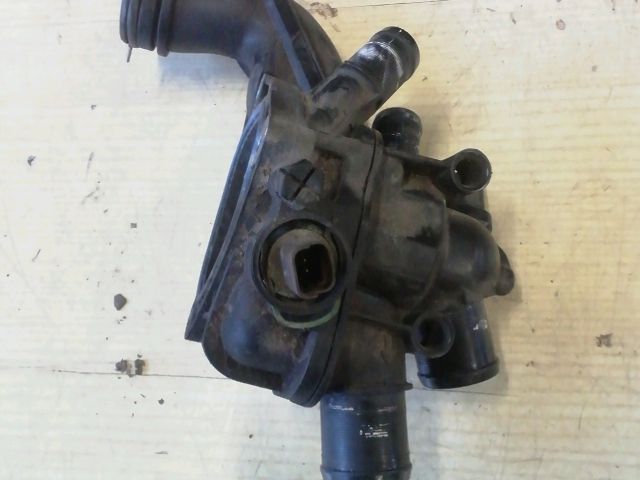 bontott MINI HATCHBACK Termosztátház Csővel