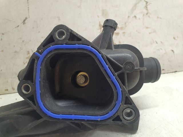 bontott MINI HATCHBACK Termosztátház