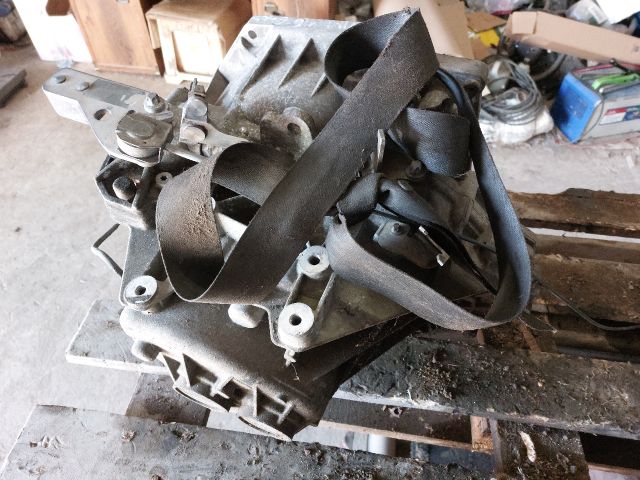 bontott MINI HATCHBACK Váltó (Mechanikus)