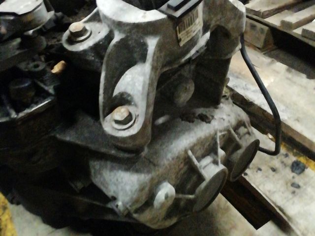 bontott MINI HATCHBACK Váltó (Mechanikus)