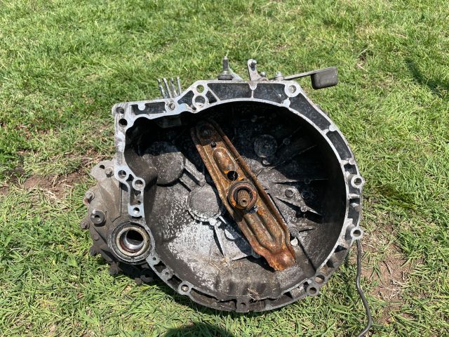 bontott MINI HATCHBACK Váltó (Mechanikus)