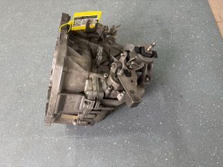 bontott MINI HATCHBACK Váltó (Mechanikus)