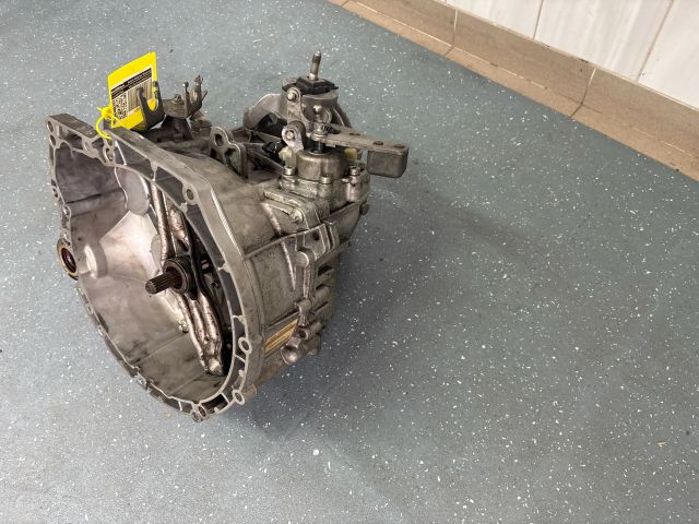 bontott MINI HATCHBACK Váltó (Mechanikus)