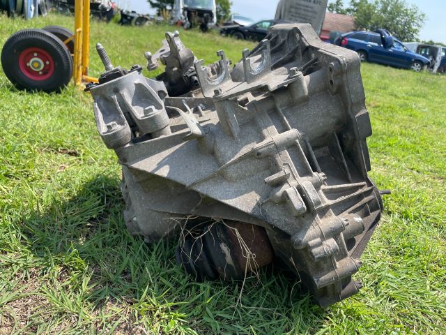 bontott MINI HATCHBACK Váltó (Mechanikus)