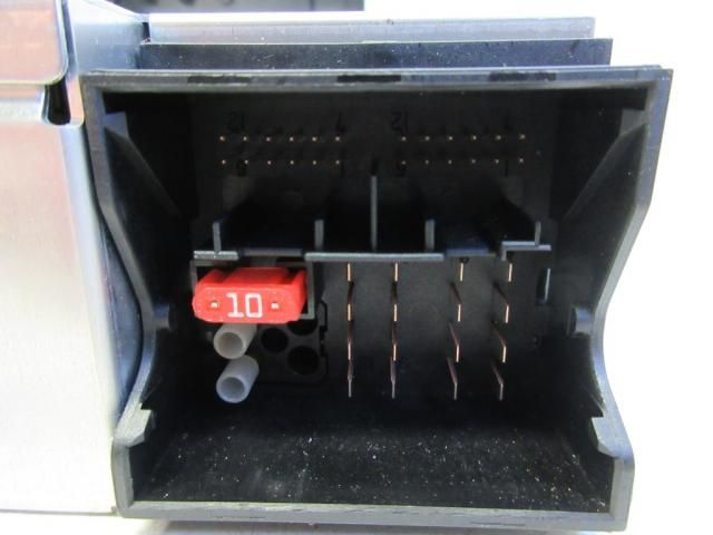 bontott MINI HATCHBACK Rádió / CD