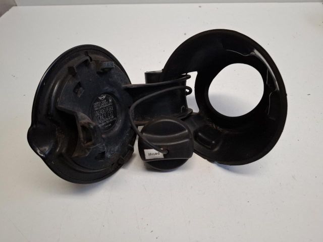 bontott MINI HATCHBACK Tankajtó