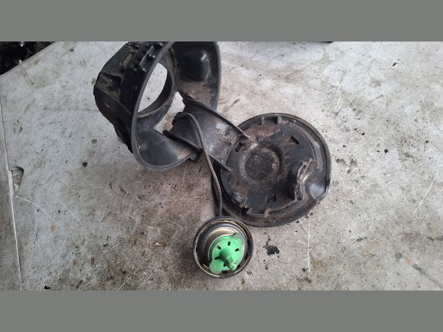 bontott MINI HATCHBACK Tankajtó