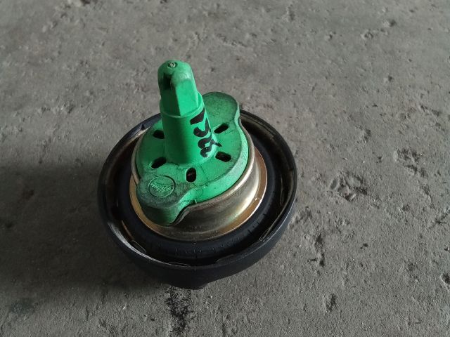 bontott MINI HATCHBACK Tanksapka