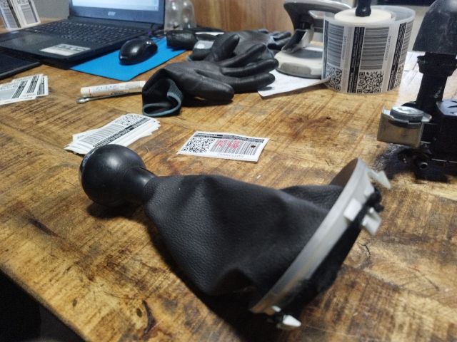 bontott MINI HATCHBACK Váltógomb