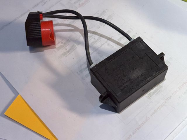 bontott MINI HATCHBACK Xenon Trafó